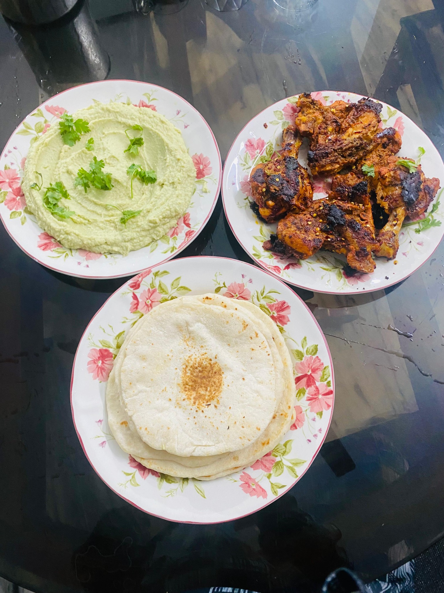 Rayyummas Kitchen chicken, flatbread and accompaniment photo